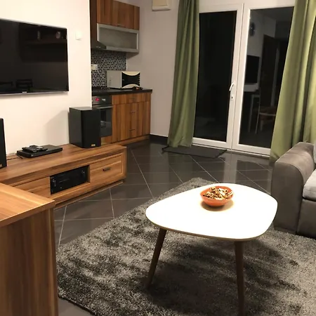 Budatava Apartment *